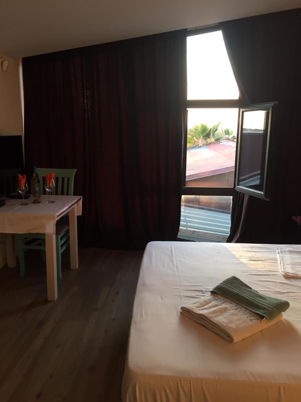 Saint Tropez Durres Bisht Kamez Exterior foto