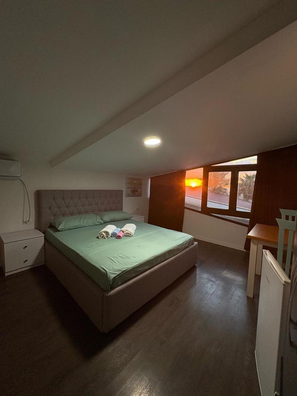 Saint Tropez Durres Bisht Kamez Exterior foto